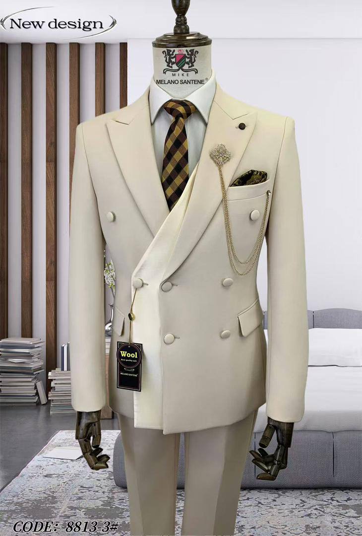 Tan double-breasted MELANO-SANTENE suit